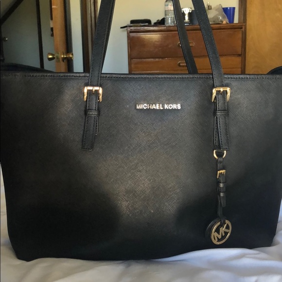 Michael Kors Jet Set Large Tote - Picture 1 of 6